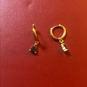 Elegant Gold hoop earrings with green gemstone